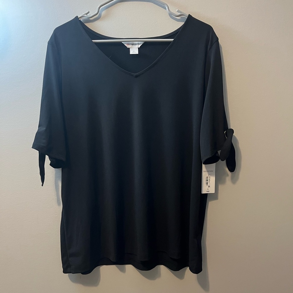Liz Claiborne Black Short Sleeve‎ V-Neck Top